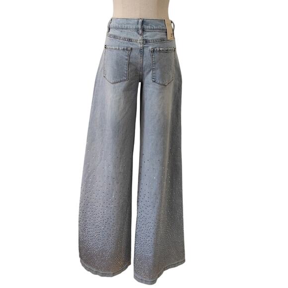 Alice + Olivia Amazing Embellished Jean 28 - Picture 7 of 13